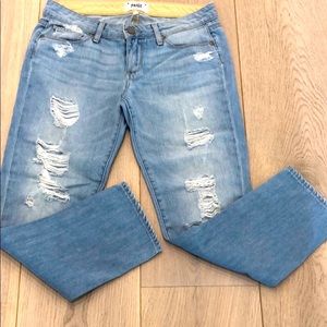 PAIGE distressed cropped sz 26 jeans low cut